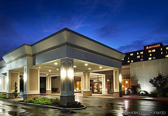 Buffalo Marriott Niagara Hotel Amherst Exterior photo